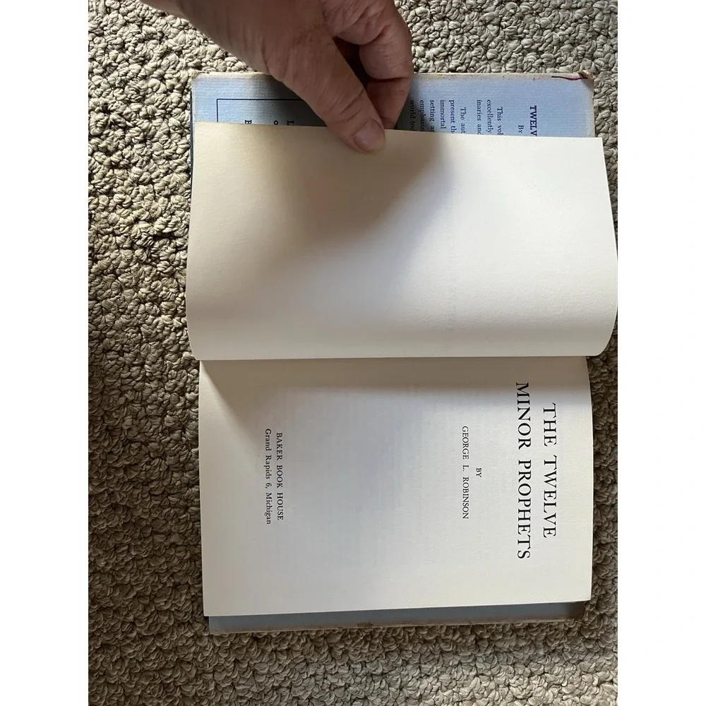 The Twelve Minor‎ Prophets by George L. Robinson